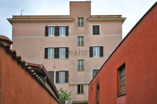 appartamento in vendita a Roma in zona Prenestino-Centocelle