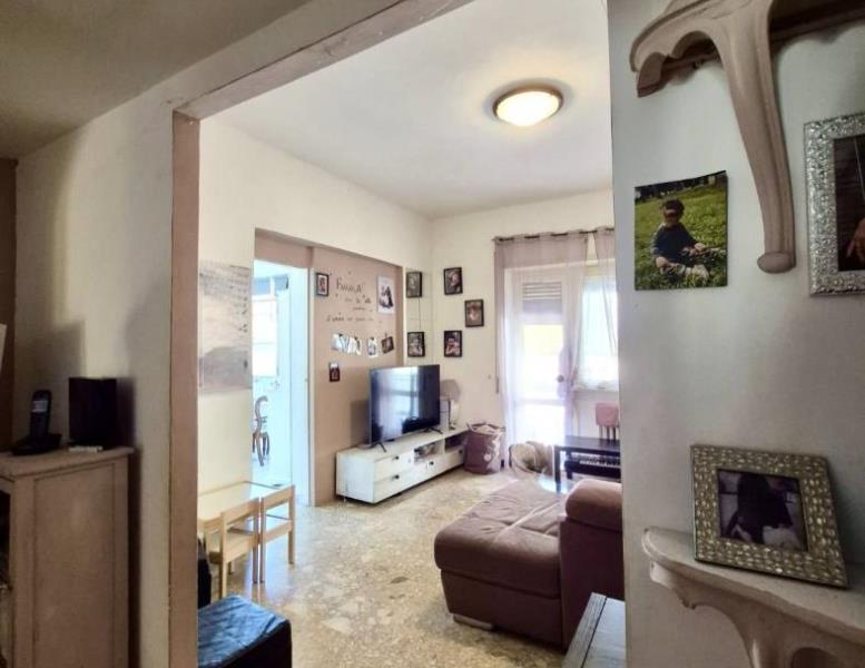 appartamento in vendita a Roma in zona Tomba di Nerone