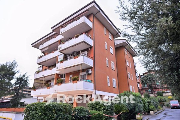 appartamento in vendita a Roma in zona Casalotti