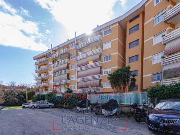 appartamento in vendita a Roma in zona Torrevecchia