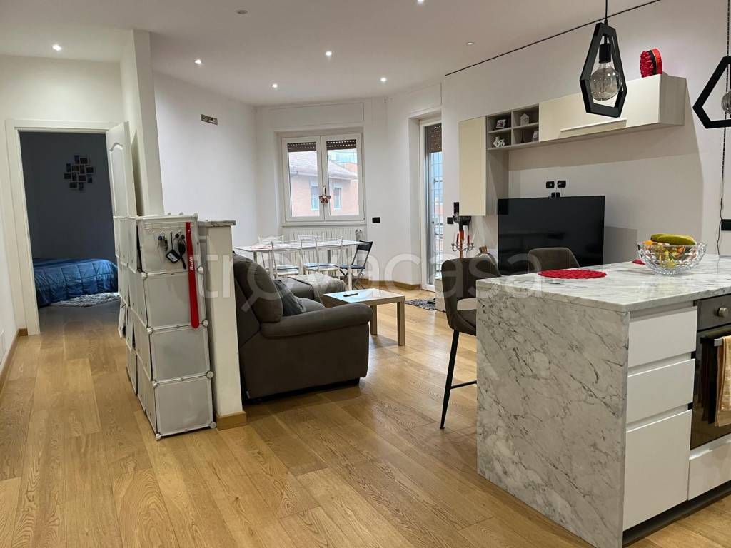 appartamento in vendita a Roma in zona Ostia