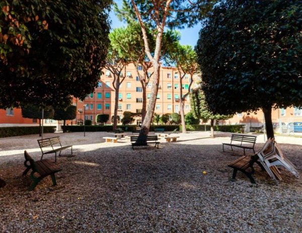 appartamento in vendita a Roma in zona Ostia