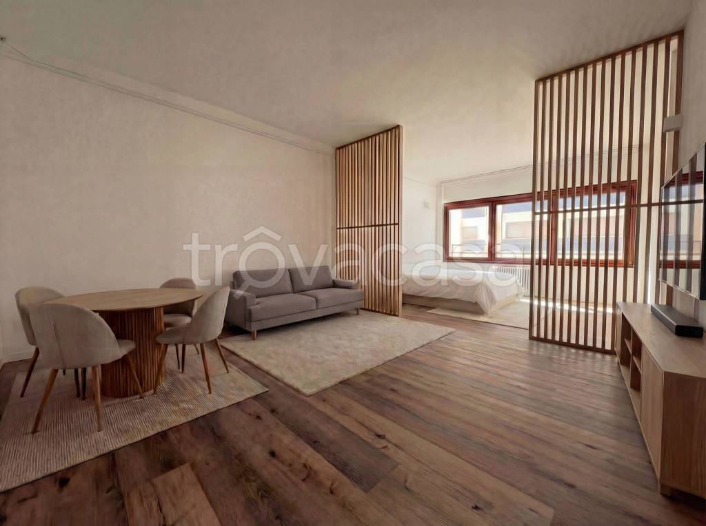 appartamento in vendita a Roma in zona Ostiense