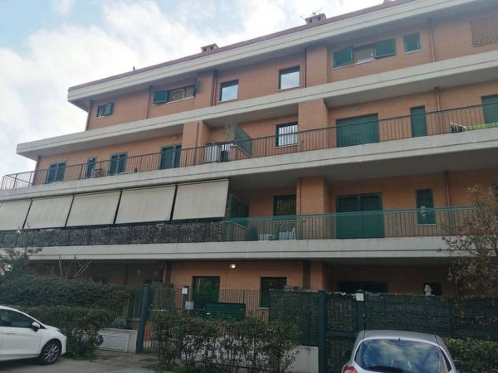appartamento in vendita a Roma in zona Romanina