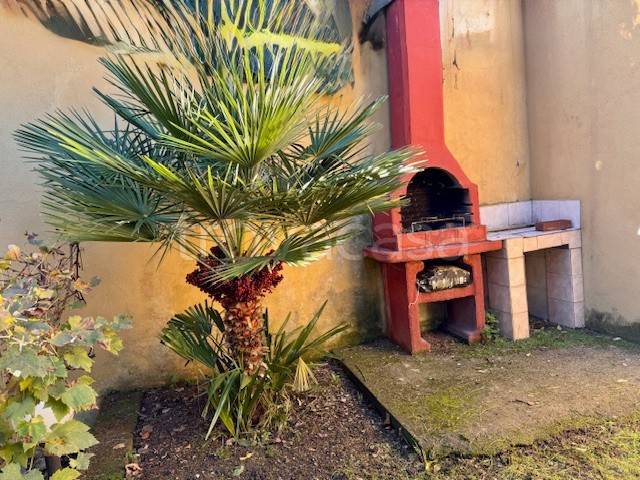 appartamento in vendita a Roma in zona Acilia