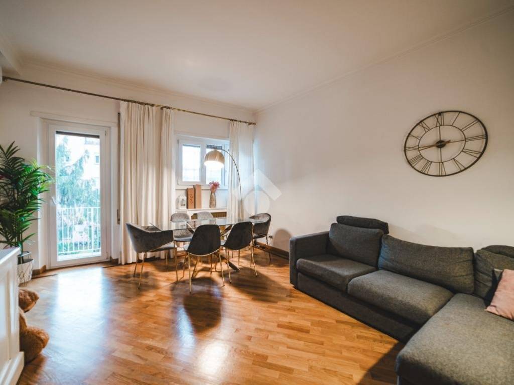 appartamento in vendita a Roma in zona Tor di Quinto