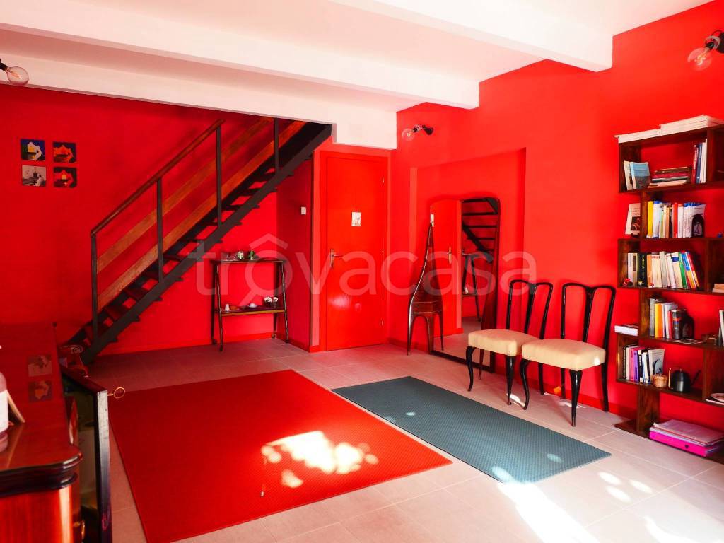 negozio in vendita a Roma in zona Prenestino-Labicano