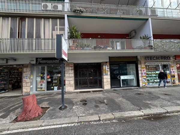 appartamento in vendita a Roma in zona Don Bosco