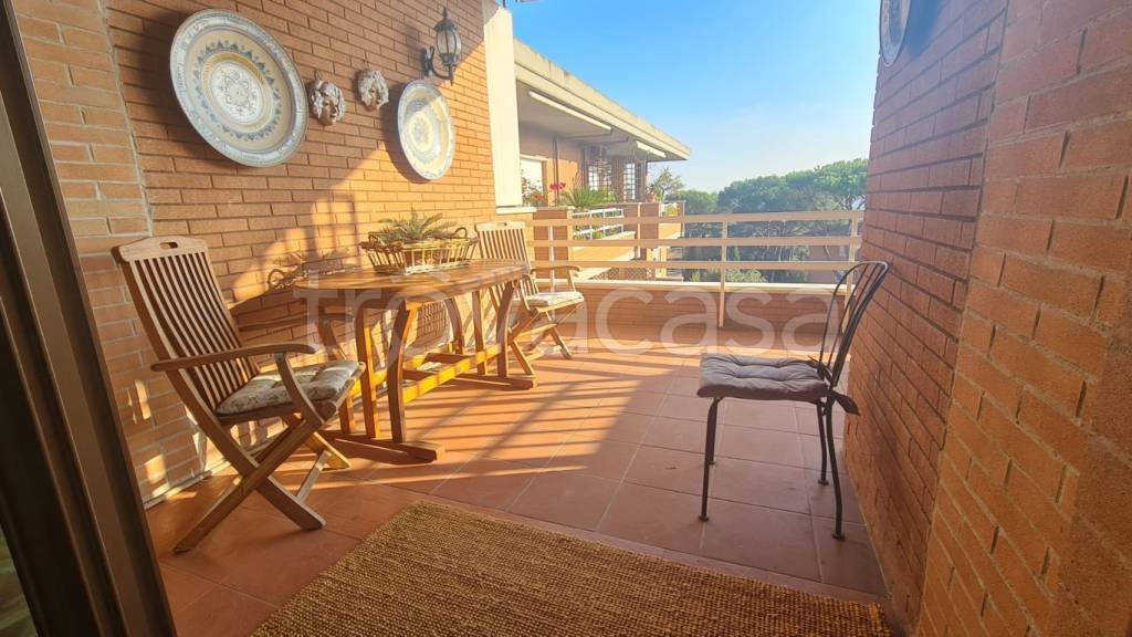 appartamento in vendita a Roma in zona Tor di Quinto