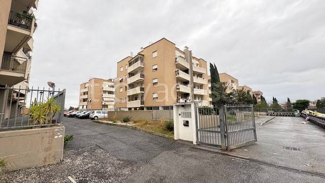 appartamento in vendita a Roma in zona Ponte di Nona