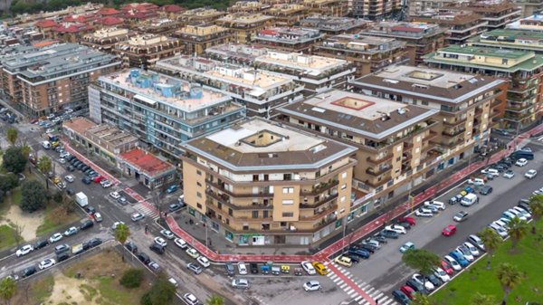 appartamento in vendita a Roma in zona Ostia