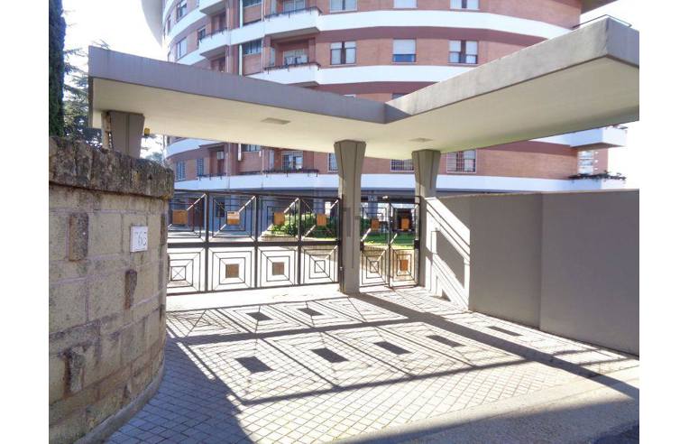 appartamento in vendita a Roma in zona Giuliano Dalmata