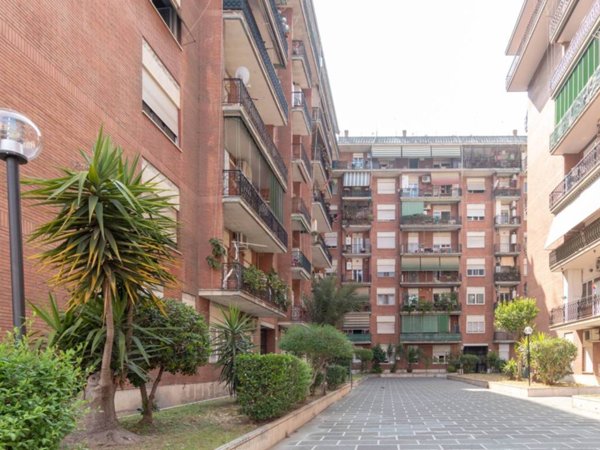 appartamento in vendita a Roma in zona Cinecittà