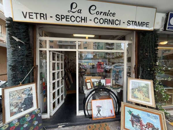 negozio in vendita a Roma in zona Aurelio