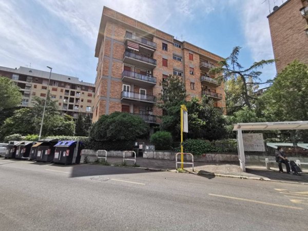 appartamento in vendita a Roma in zona Cinecittà