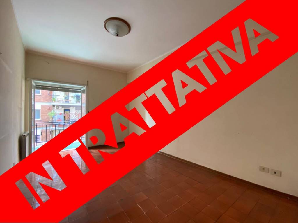 appartamento in vendita a Roma in zona Ardeatino