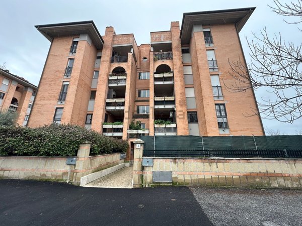 appartamento in vendita a Roma in zona Magliana Vecchia