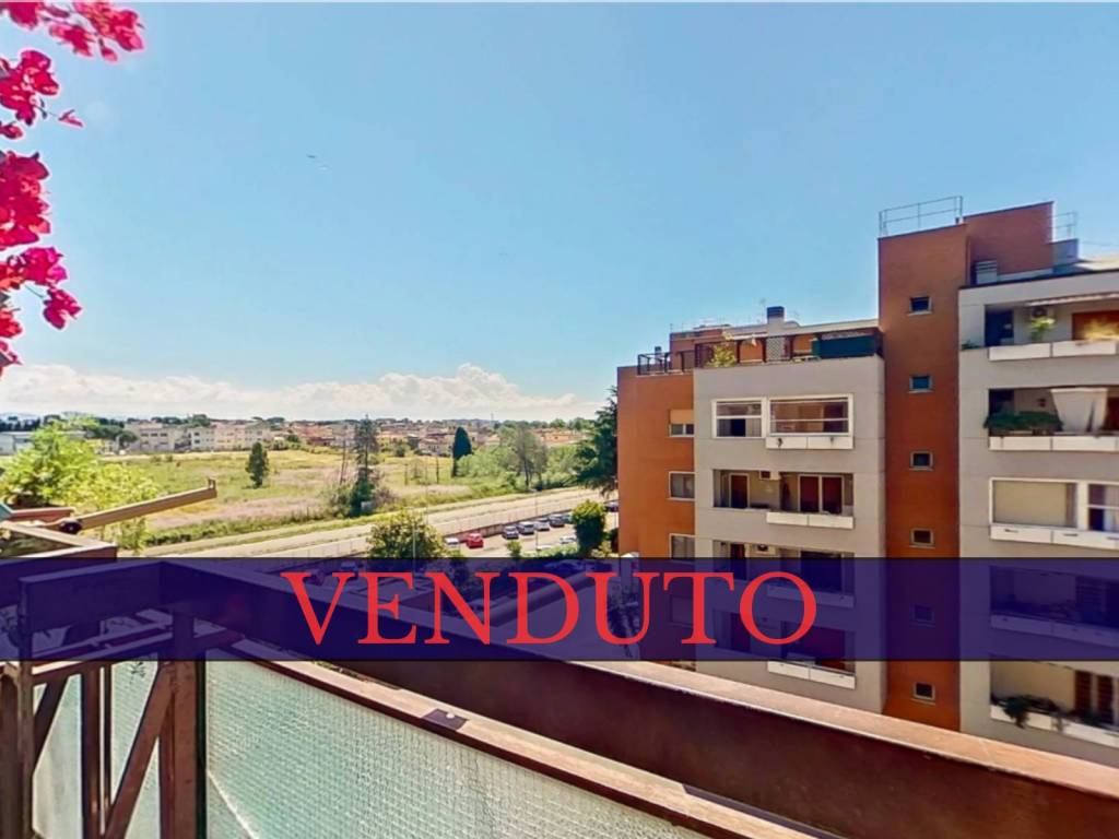 appartamento in vendita a Roma in zona Dragona/Bagnoletto