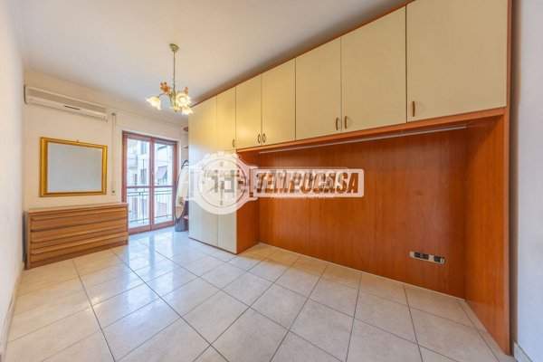 appartamento in vendita a Roma in zona Ostiense