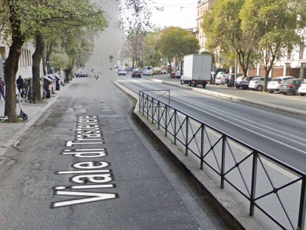 negozio in vendita a Roma in zona Trastevere