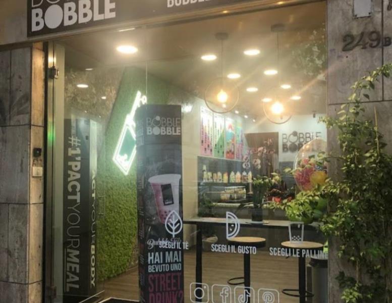 locale commerciale in vendita a Roma in zona Trastevere