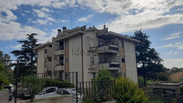 appartamento in vendita a Roma in zona Tor di Quinto