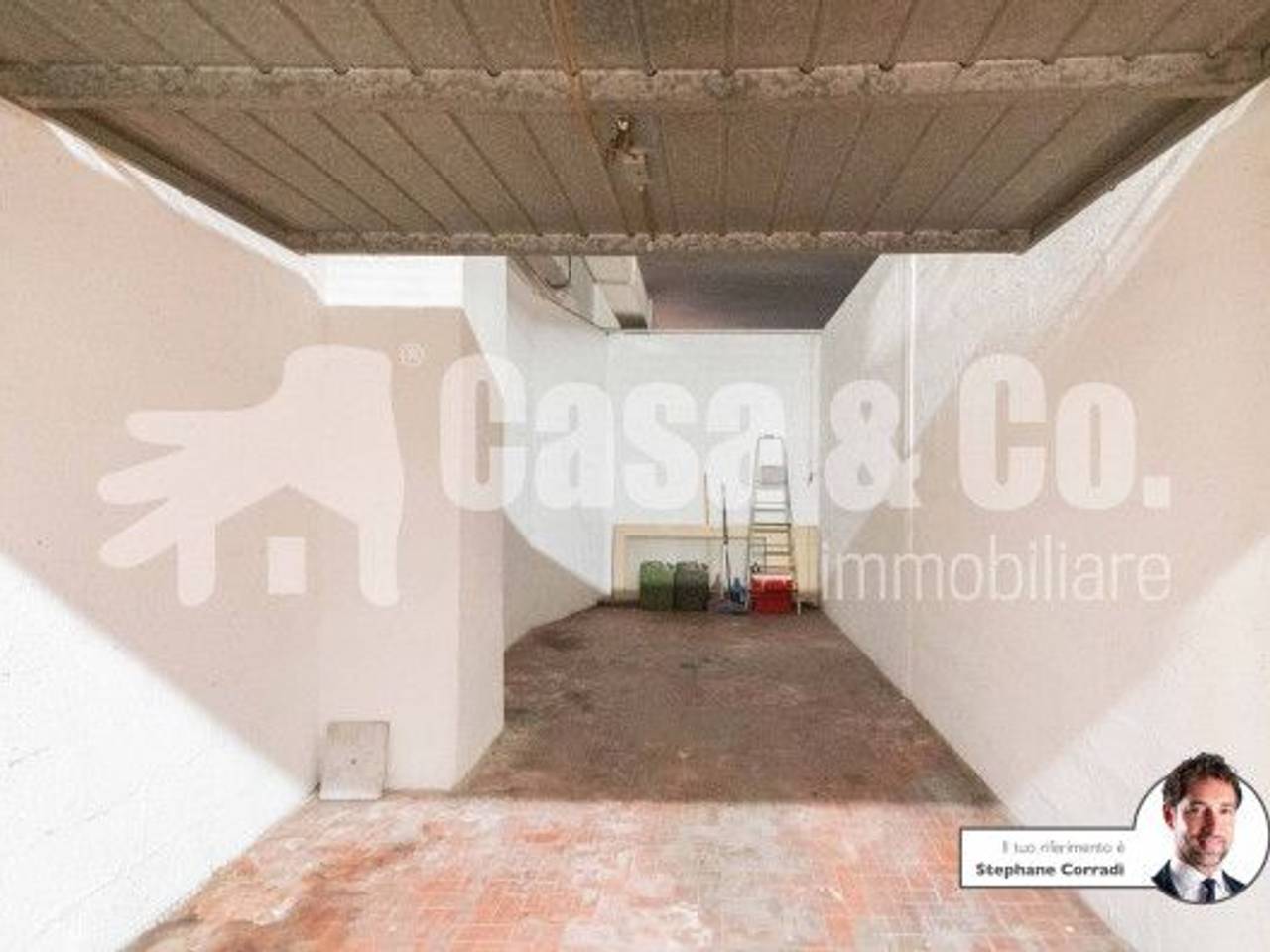 negozio in vendita a Roma in zona Tor di Quinto