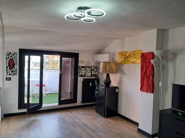 appartamento in vendita a Roma in zona Tor di Quinto