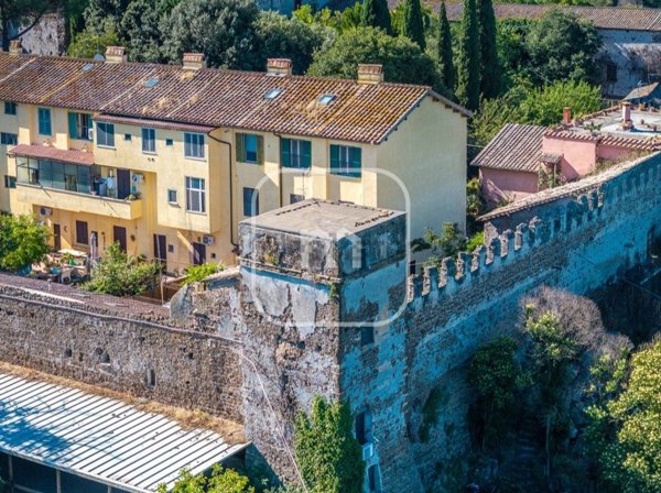 appartamento in vendita a Roma in zona Lunghezza