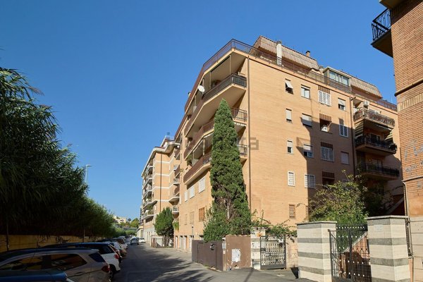 appartamento in vendita a Roma in zona Portuense