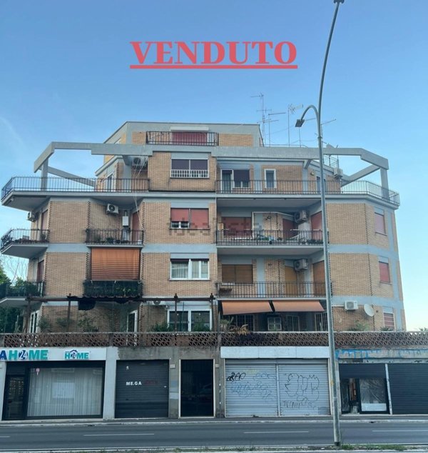 appartamento in vendita a Roma in zona Collatino