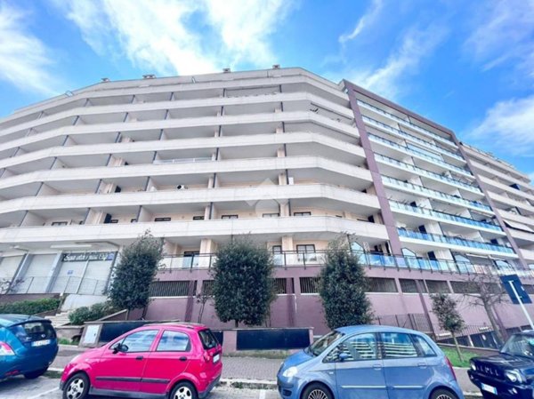 appartamento in vendita a Roma in zona Fonte Laurentina