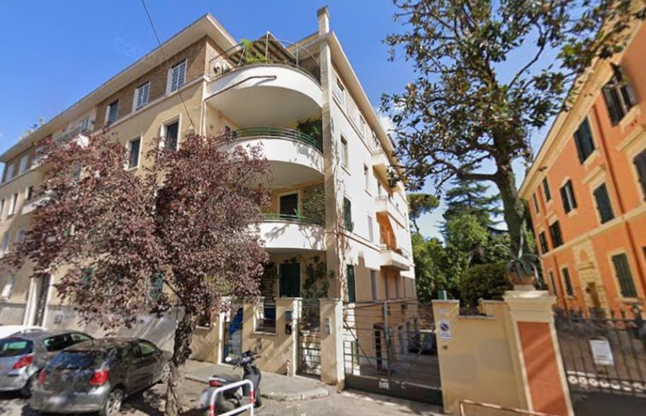 appartamento in vendita a Roma in zona Nomentano
