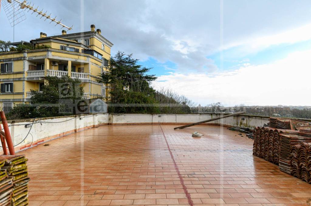 appartamento in vendita a Roma in zona Portuense