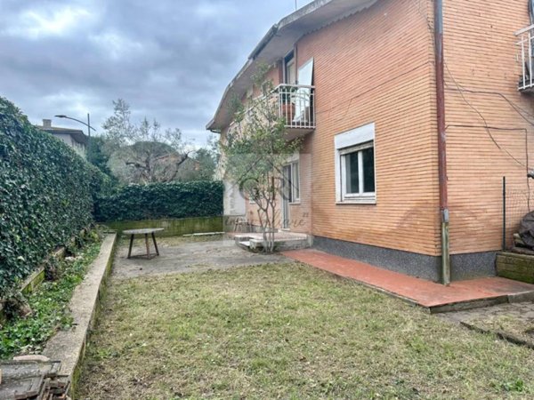 appartamento in vendita a Roma in zona Isola Farnese