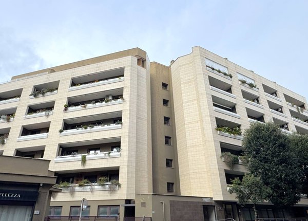 appartamento in vendita a Roma in zona Ostia
