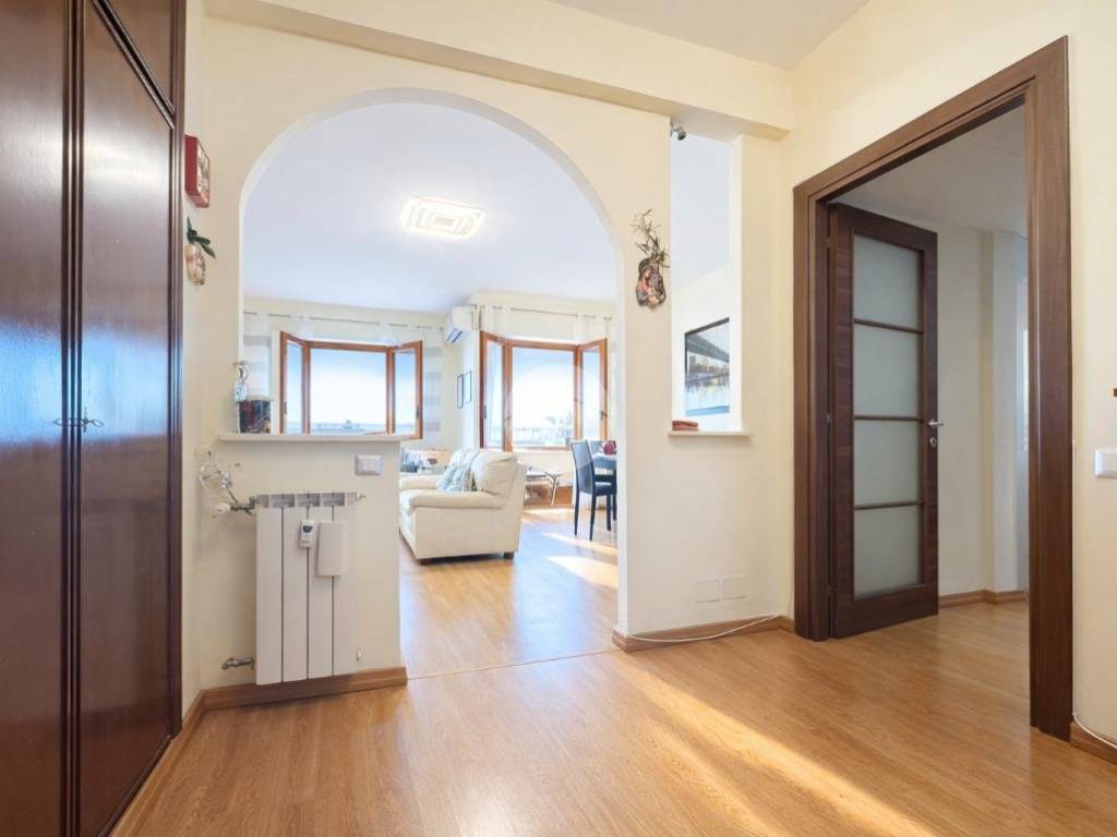 appartamento in vendita a Roma in zona Spinaceto