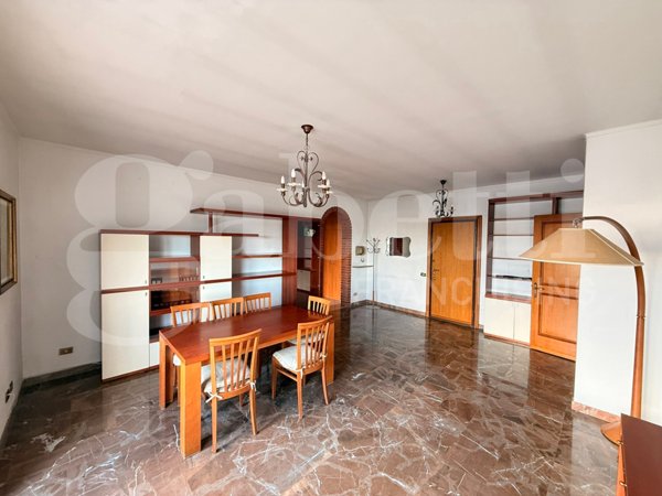 appartamento in vendita a Roma in zona Ardeatino