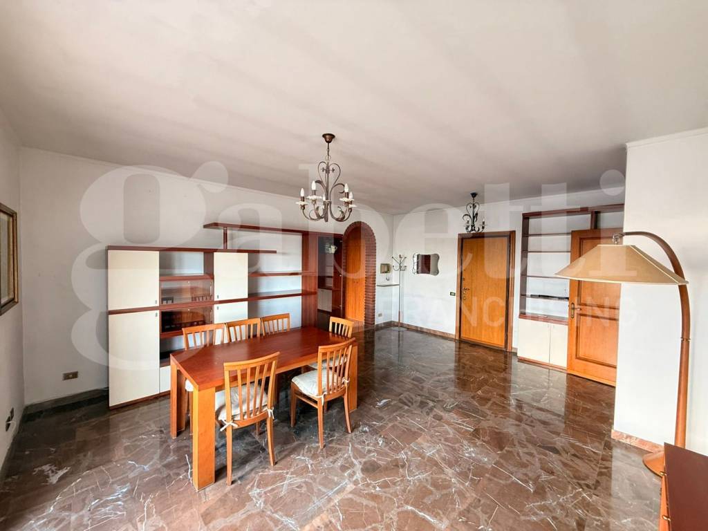 appartamento in vendita a Roma in zona Ardeatino