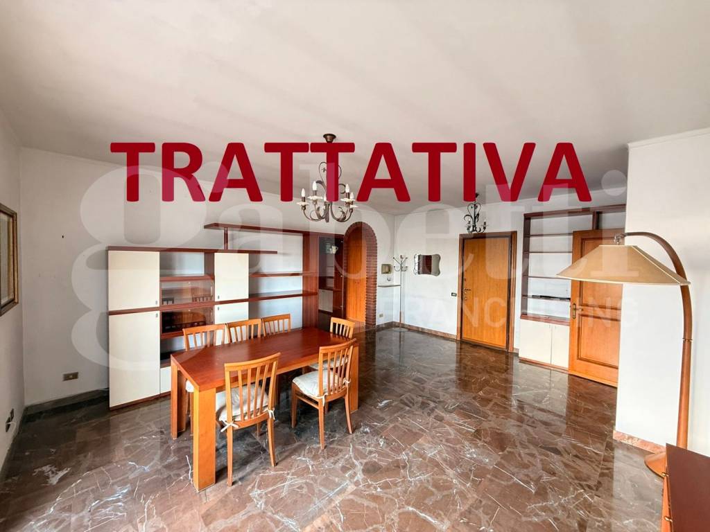 appartamento in vendita a Roma in zona Ardeatino