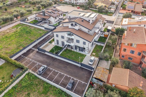 appartamento in vendita a Roma in zona Tor Vergata/Torrenova