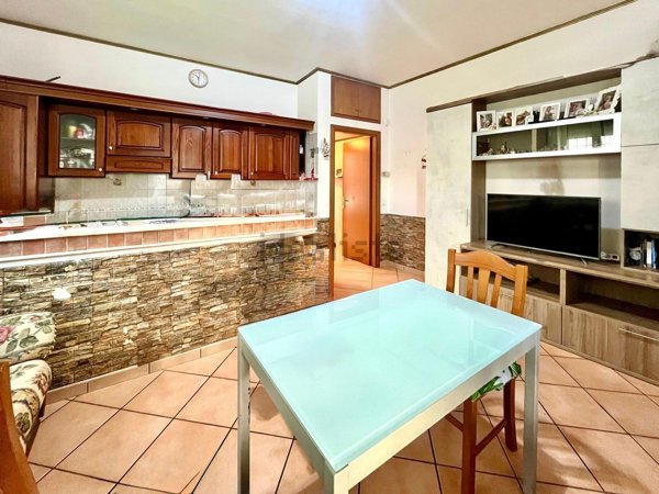 appartamento in vendita a Roma in zona Giardini di Corcolle