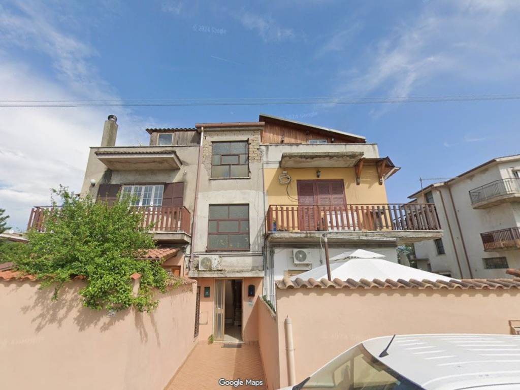 appartamento in vendita a Roma in zona Finocchio