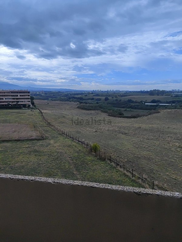 appartamento in vendita a Roma in zona Ponte di Nona