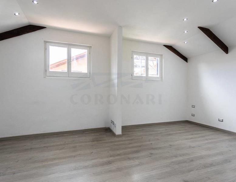 appartamento in vendita a Roma in zona Ostiense