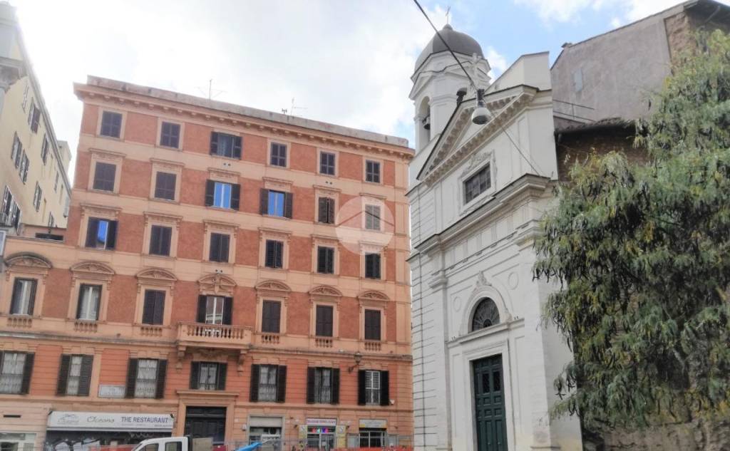 appartamento in vendita a Roma in zona Esquilino