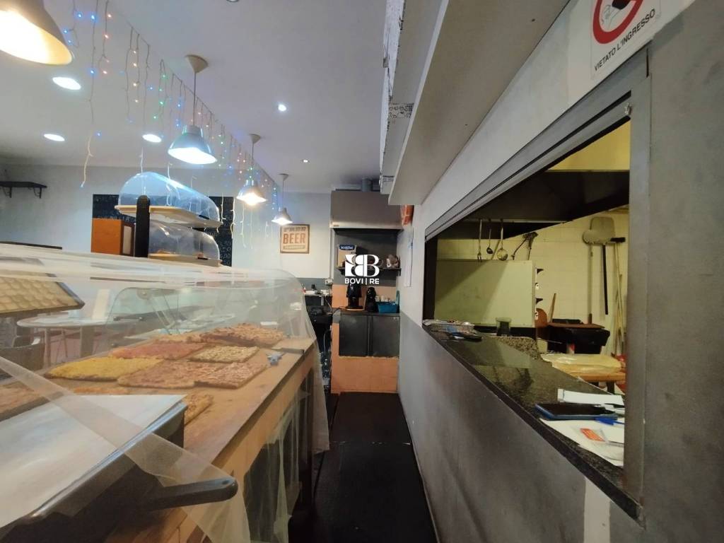 negozio in vendita a Roma in zona Ostia