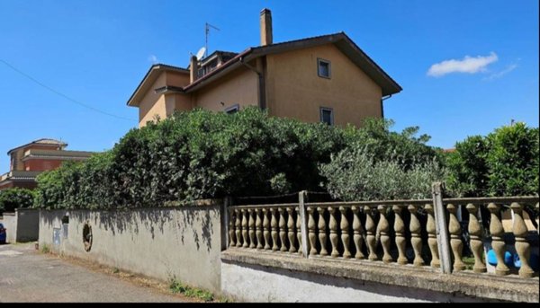 appartamento in vendita a Roma in zona Trigoria