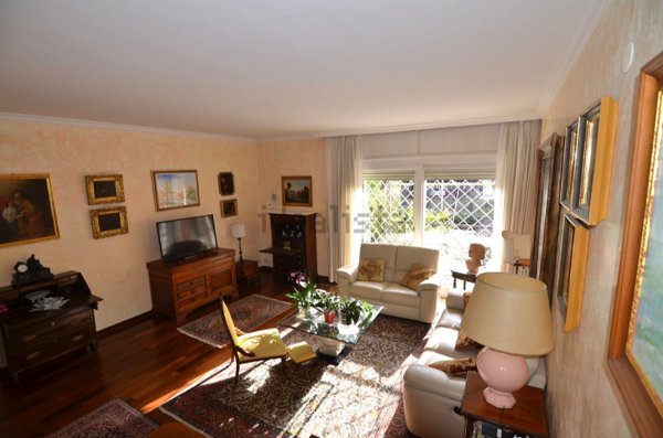 casa indipendente in vendita a Roma in zona Casal Palocco