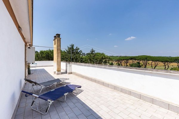 appartamento in vendita a Roma in zona Tomba di Nerone